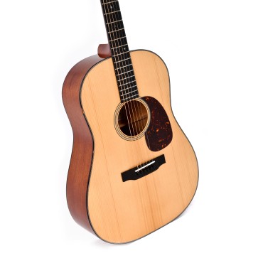 Guitare Sigma SERIE ALL SOLID SDM-18S ETUI SSC-D